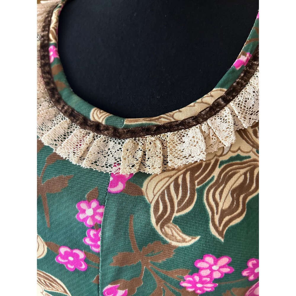 Vintage 1960s Floral Maxi Dress, Lace Trim, Boho Cottagecore Style, Size Large - Picture 4 of 7